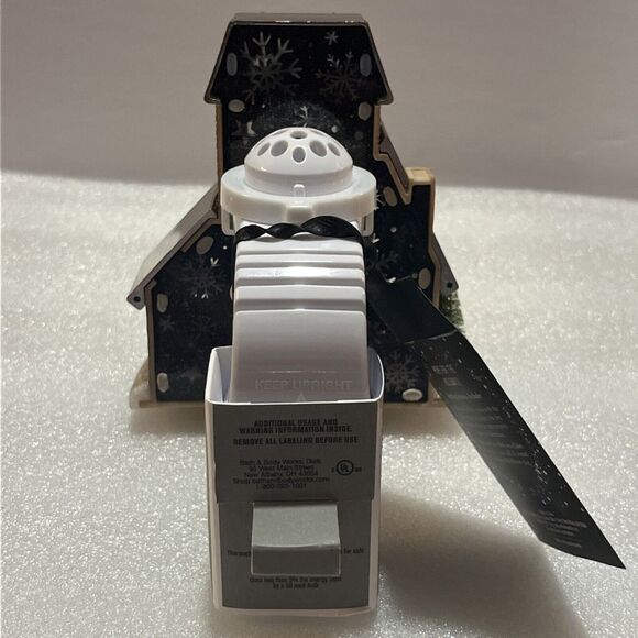 Bath & Body Works Wallflowers Holiday Village Light PROJECTOR Fragrance‎ Plug-In - Picture 10 of 15